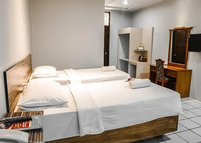 Amanda HillsHotel Semarang