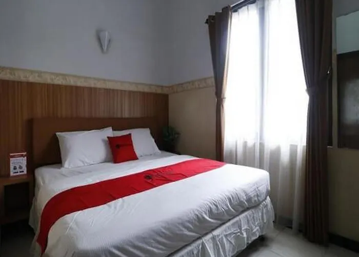 RedDoorz Plus near Undip Tembalang Semarang